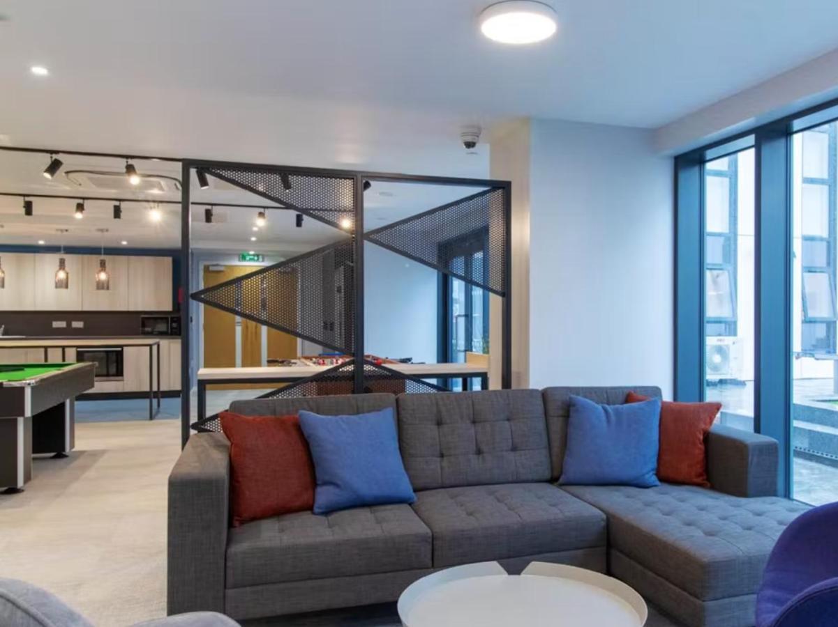 Guest house Vibrant Ensuite Rooms, Bournemouth - Sk
