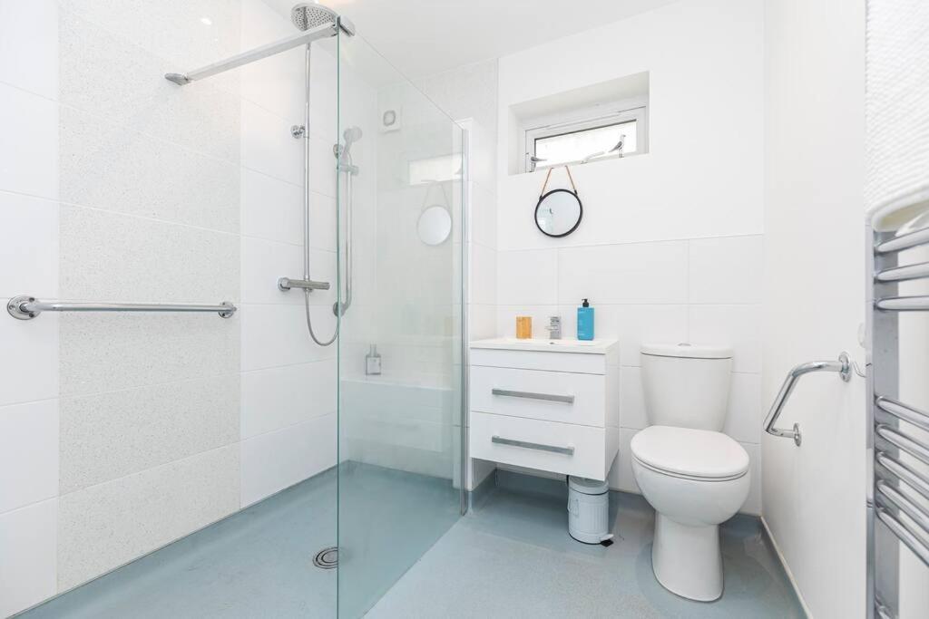 Elmsway - Southbourne Holiday home *