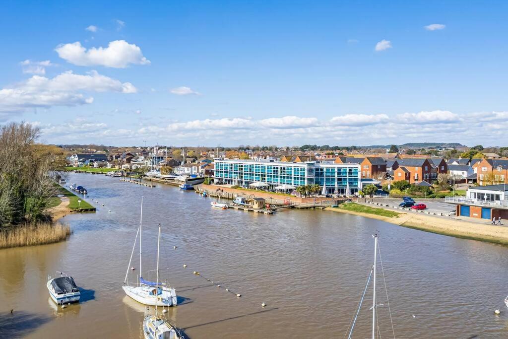 Elmsway - Southbourne Holiday home