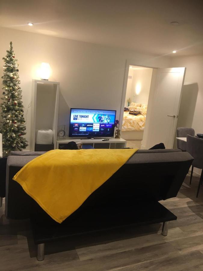 Stylish Apartment, & Town 2 Min Walk Bournemouth