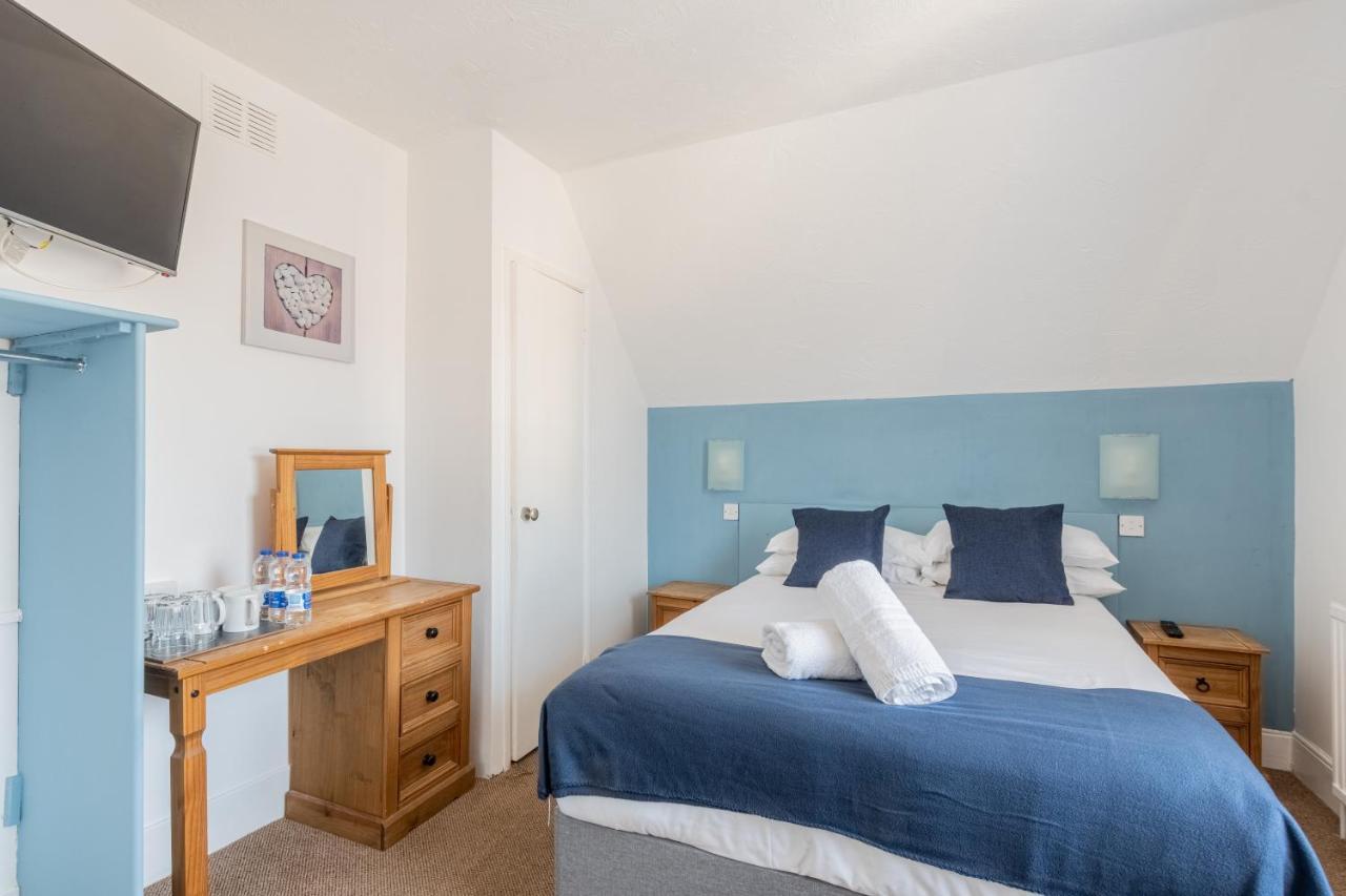 Brooklands Hotel 3*