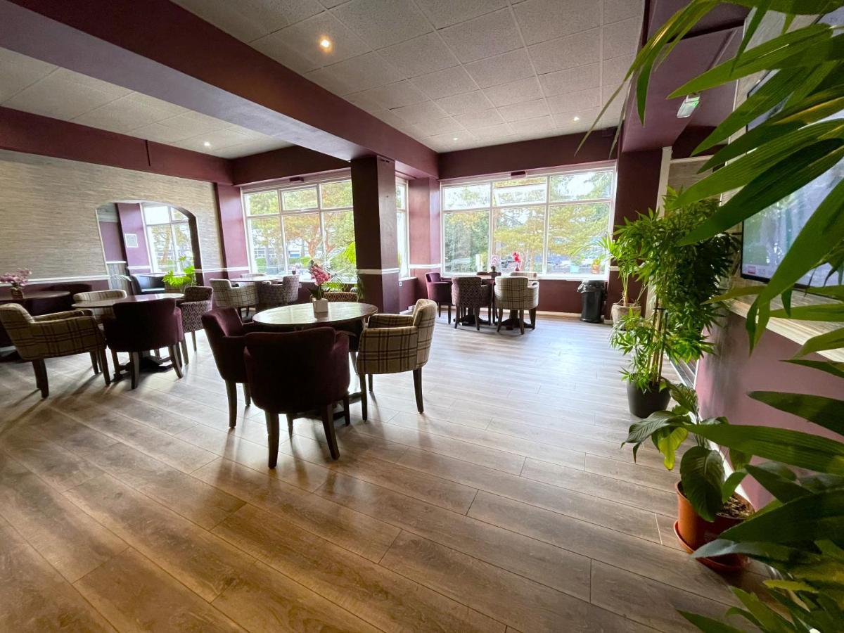 Piccadilly Hotel