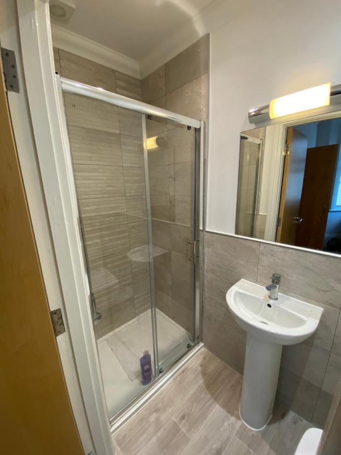 Beachside Retreat 3 Bedroom 3 Bathroom Seaside With Parking * Bournemouth