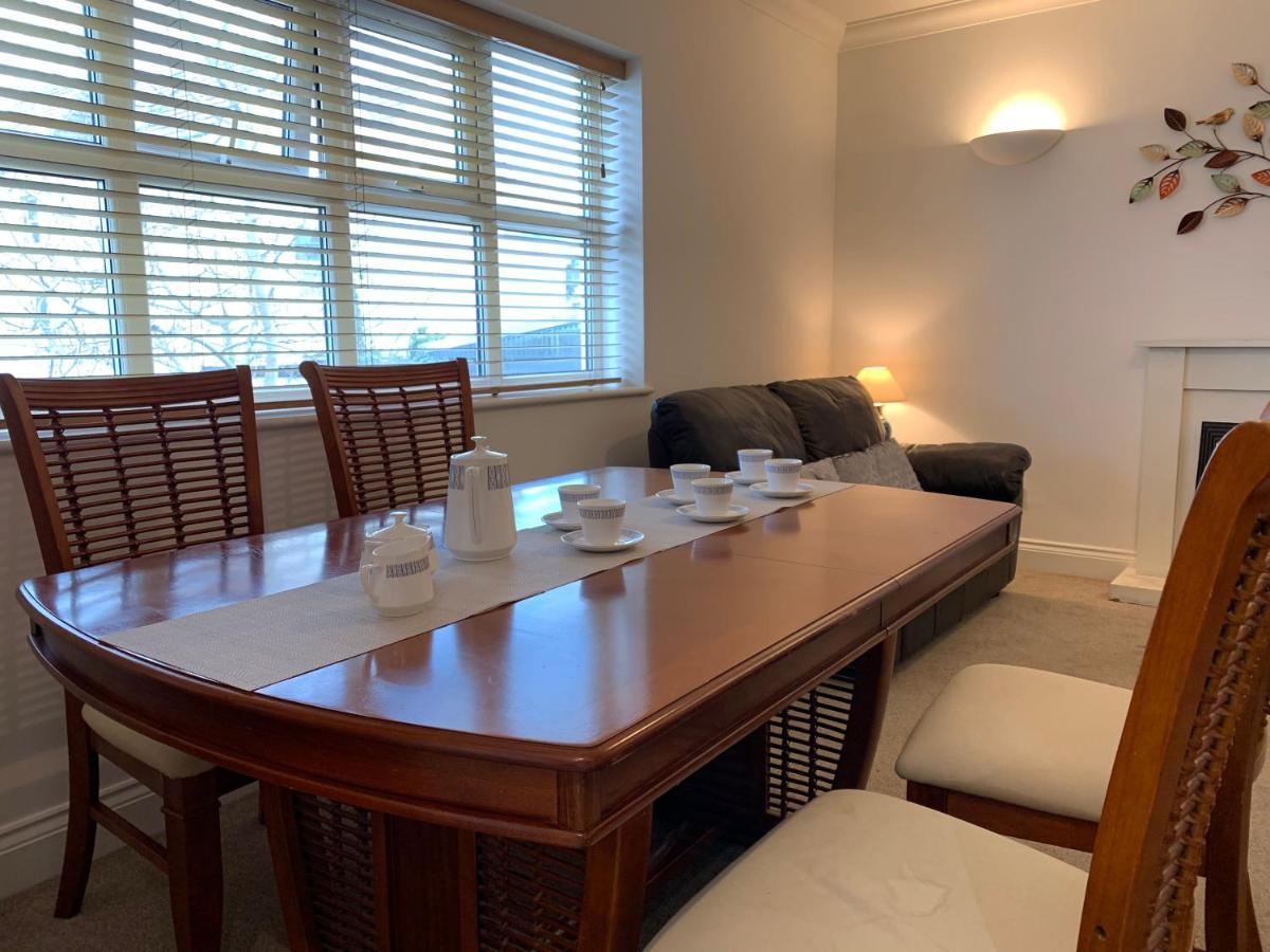 Beachside Retreat 3 Bedroom 3 Bathroom Seaside With Parking Bournemouth