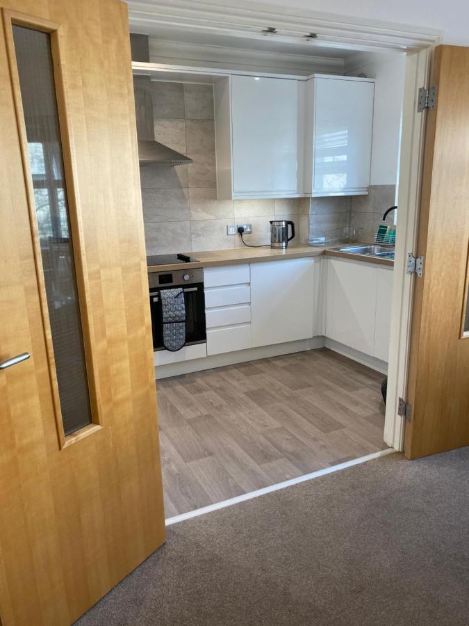 Beachside Retreat 3 Bedroom 3 Bathroom Seaside With Parking Apartment