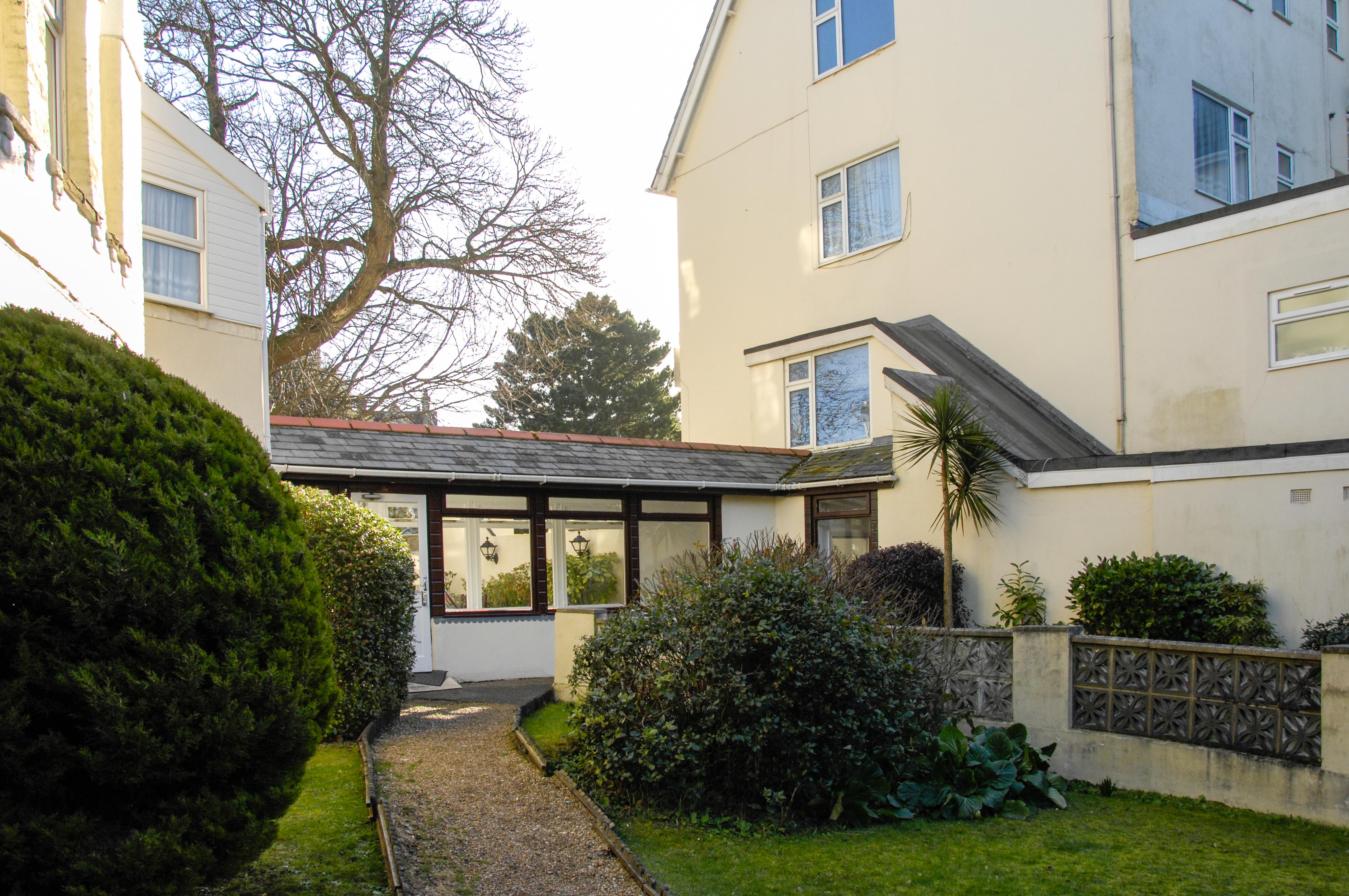 New Westcliff Hotel 3*