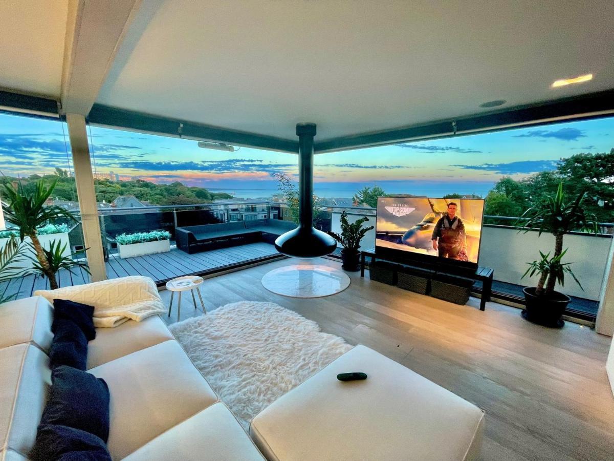 The - Stunning Sea View Penthouse Apartment Bournemouth
