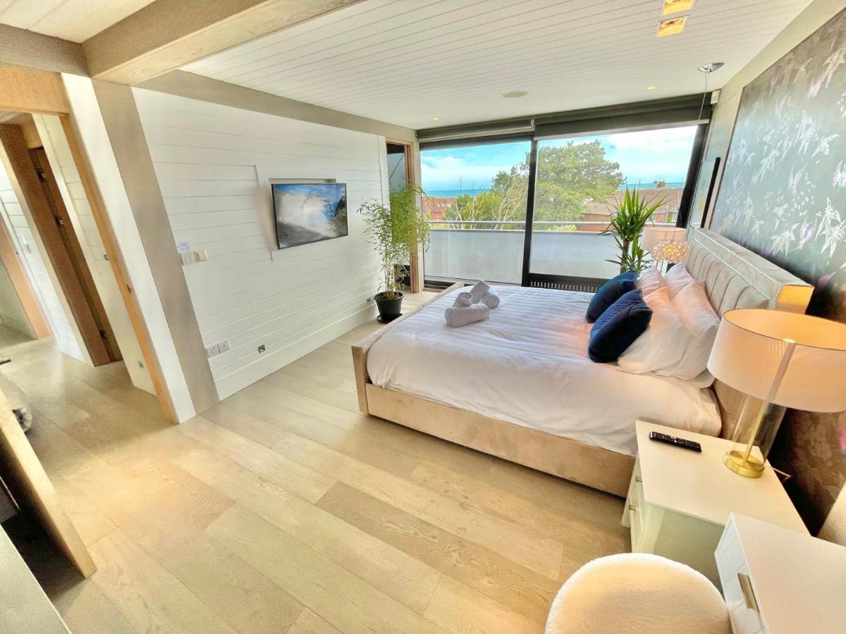The - Stunning Sea View Penthouse * Bournemouth