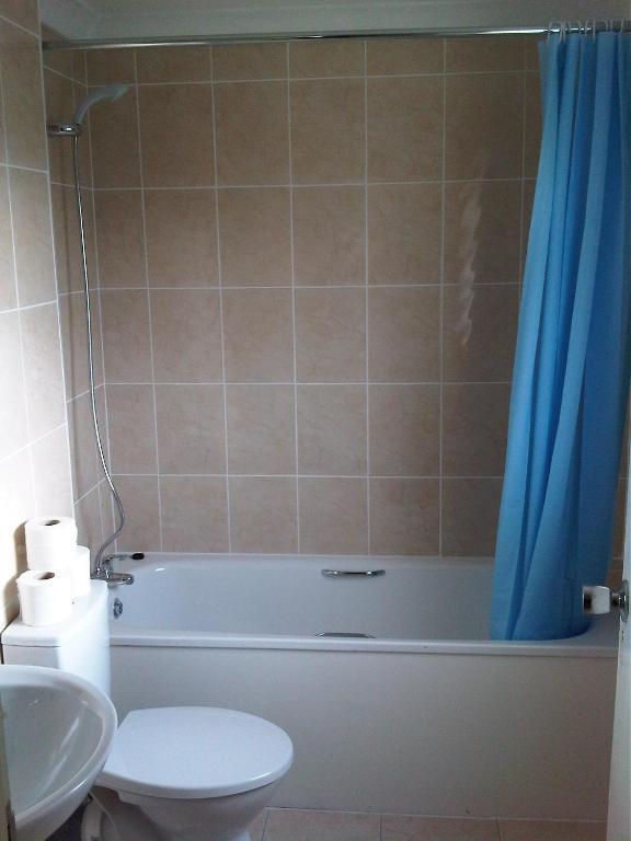 Hostel Lynden Court