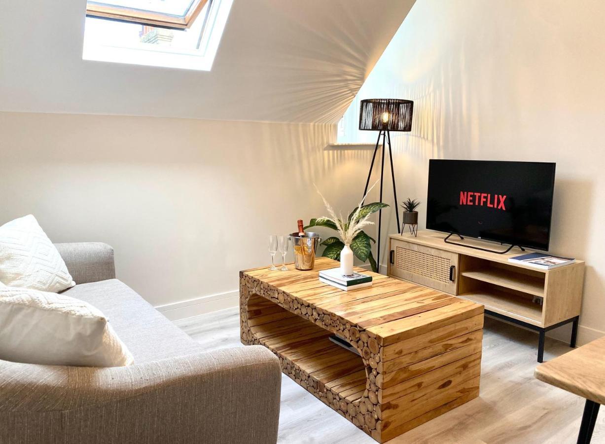 Luxury Scandi Inspired 1 Bed Town Centre Apartment Bournemouth