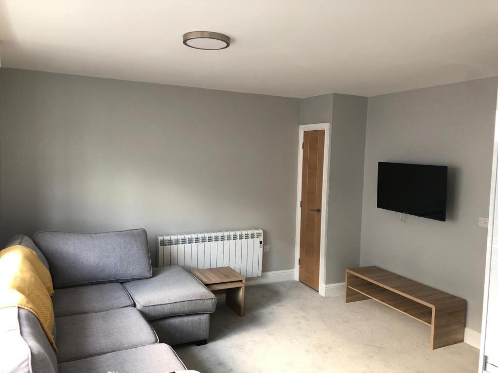 Apartment New Ground Floor 2 Bed Flat Close To The