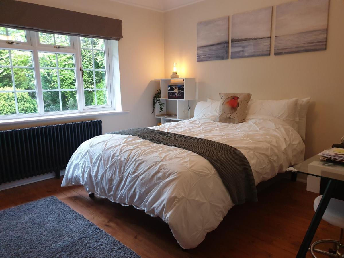Little Robin Gate - Free Parking - - 10 Min Walk To Train Station
