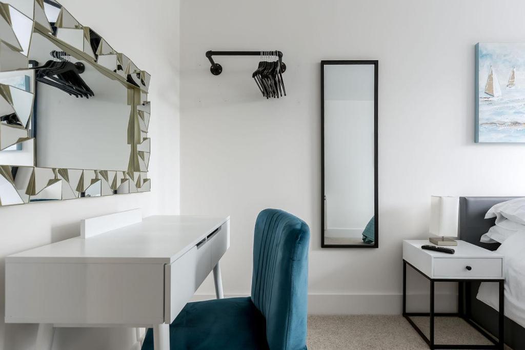 Stylish Town Centre Apartment, W Parking, Nr Apartment Bournemouth