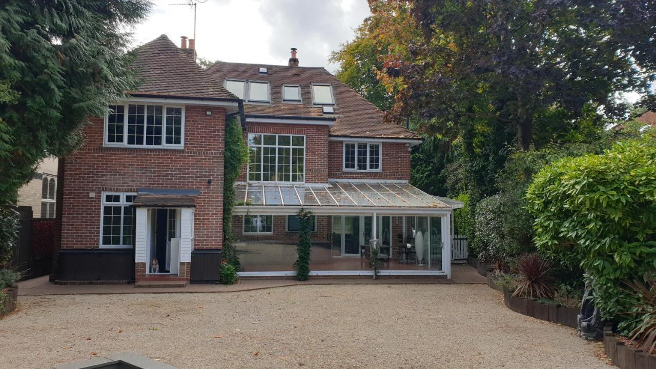 Little Robin Gate - Free Parking - - 10 Min Walk To Train Station