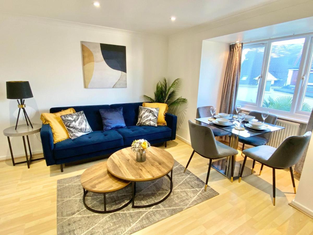 Holiday home Central Four-storey Townhouse With Free Parking *