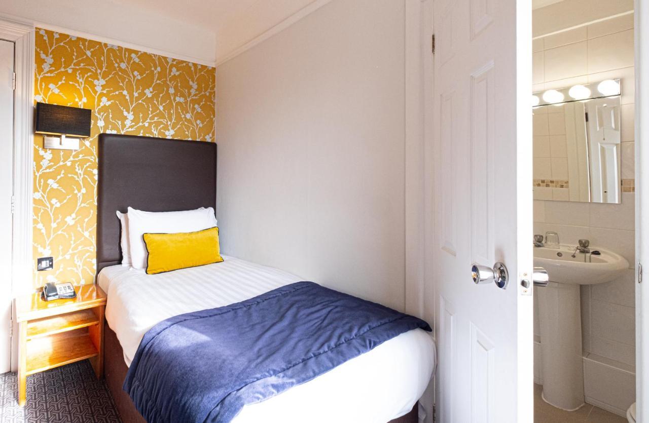 Durley Dean 4*