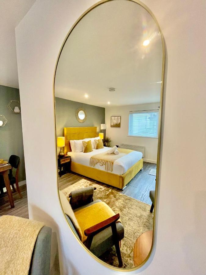 A Cozy Hideaway With Balcony - Close To Apartment Bournemouth
