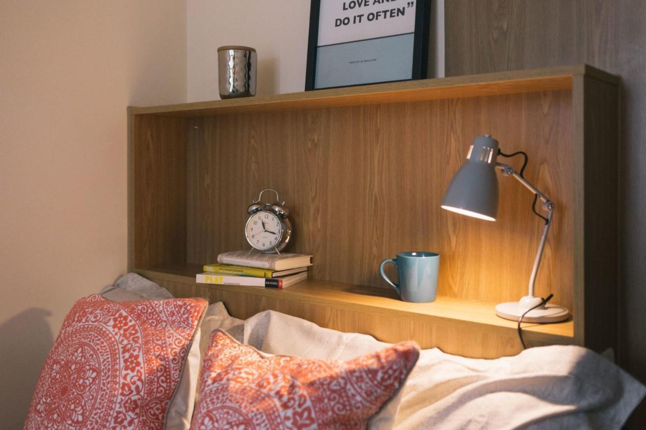 Cosy Private Bedrooms At Dorchester House In Apartment Bournemouth