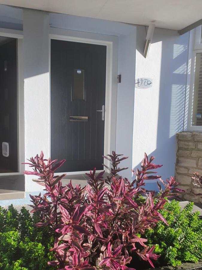 Queens Park View - 1 Bedroom *