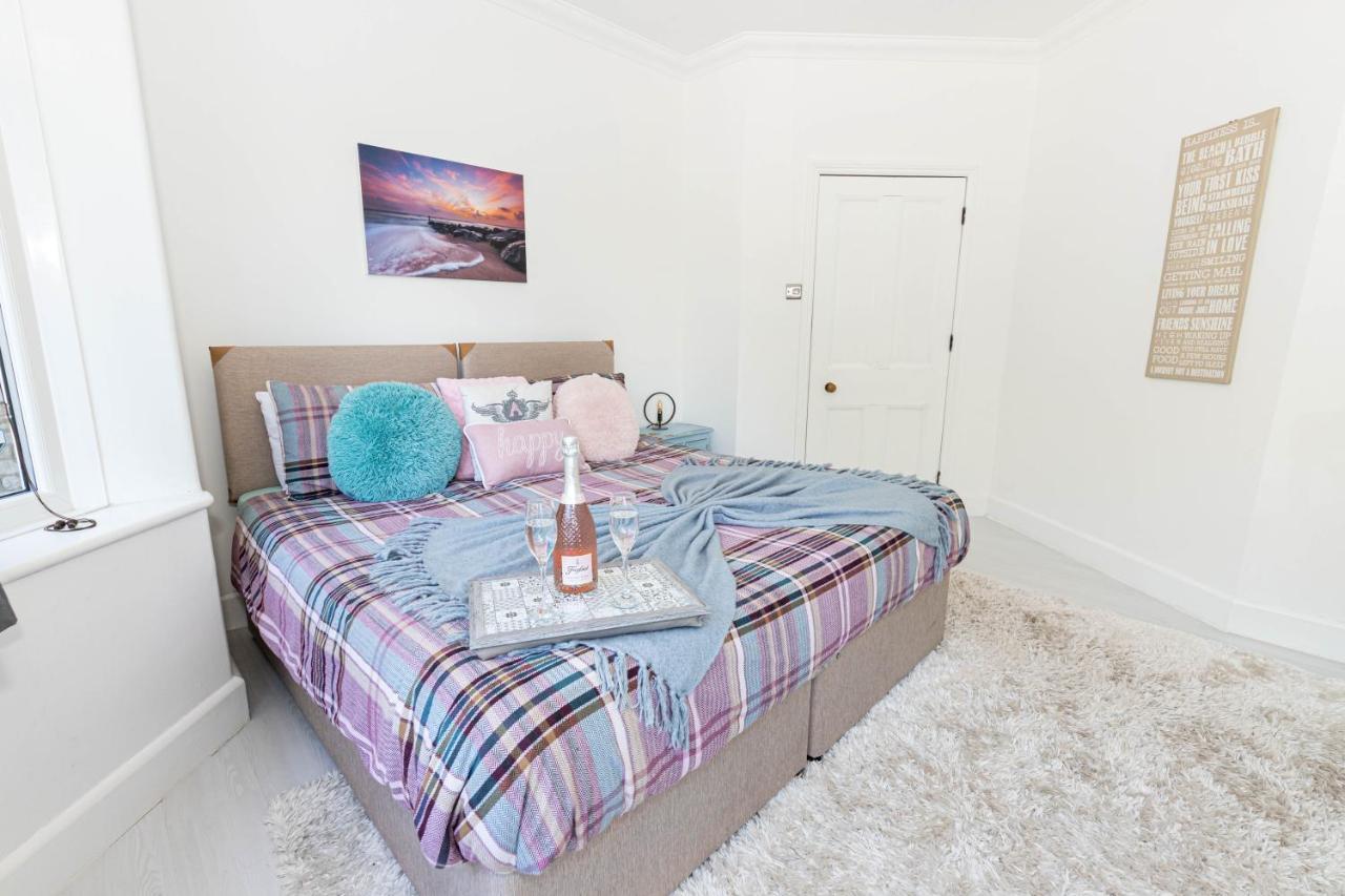 Apartment Queens Park View - 1 Bedroom *