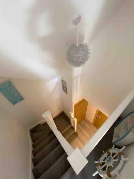 Seaside Town Centre Triplex: Spacious Retreat With Parking Apartment