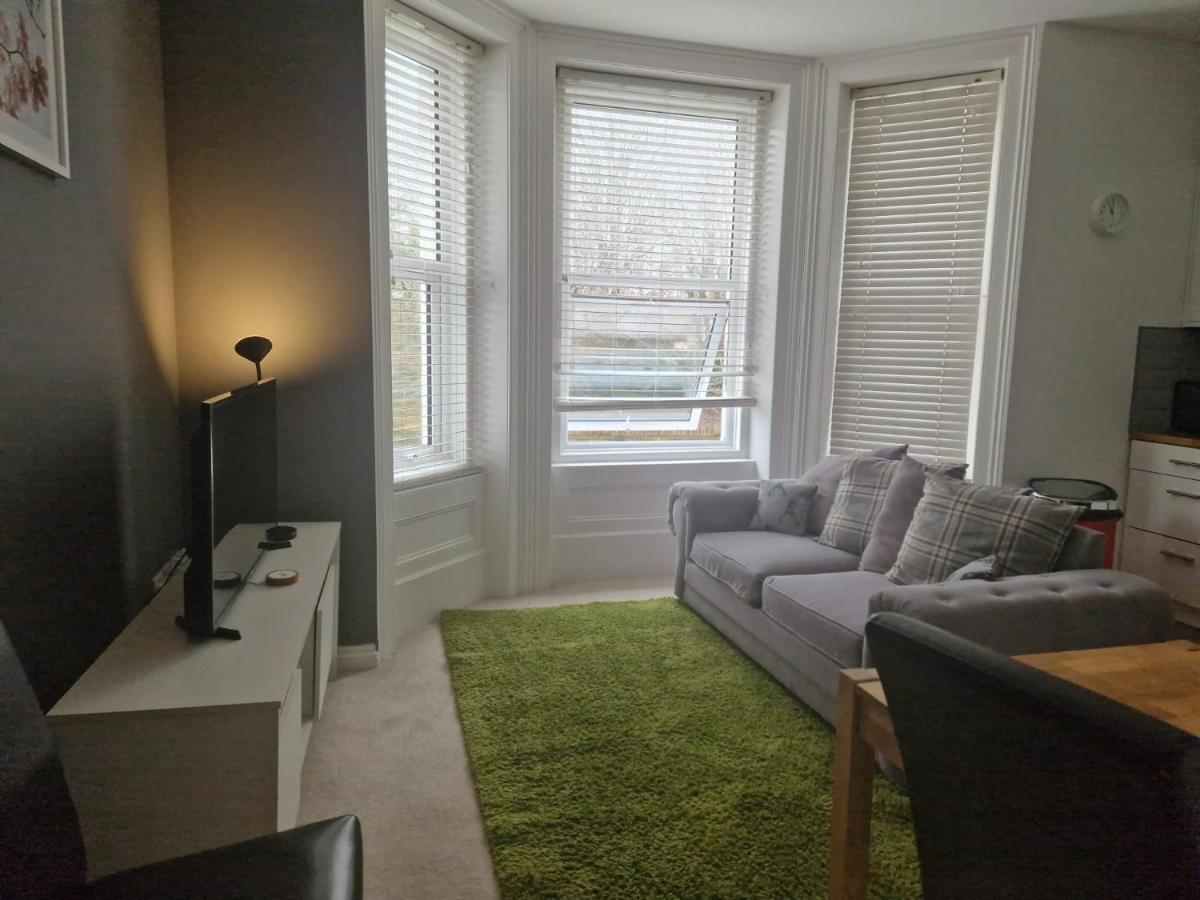 Apartment Near Train Station Bournemouth