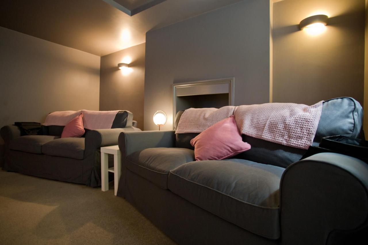Luxury - Hot Tub - Pool Table - Gym - Sauna - Cinema - Free Parking - Close To Holiday home Bournemouth