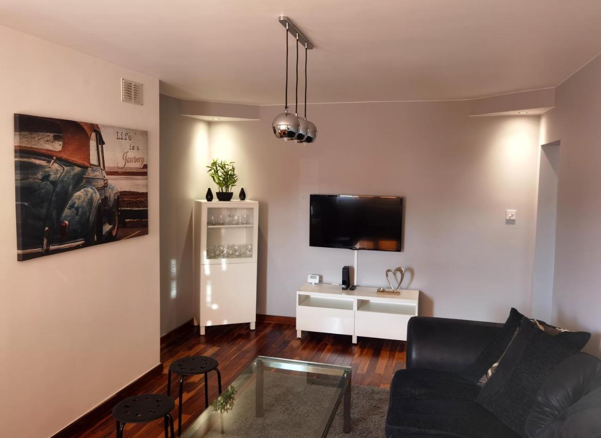 Sweet Dreams Of Apartment
