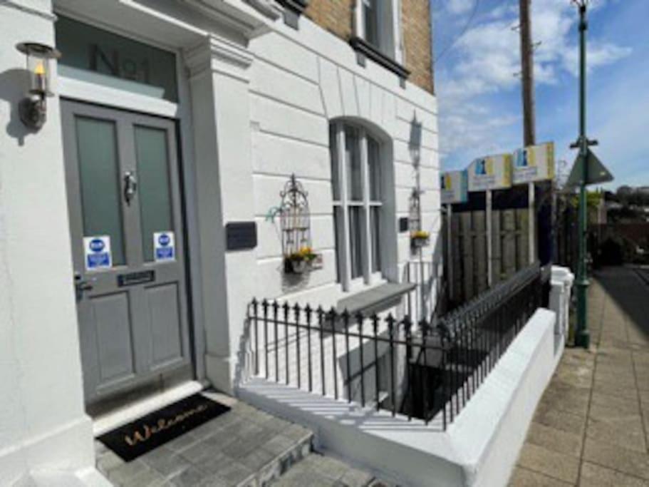 Bournecoast: Modern - Town Centre - Beach - Fm6140 Apartment Bournemouth