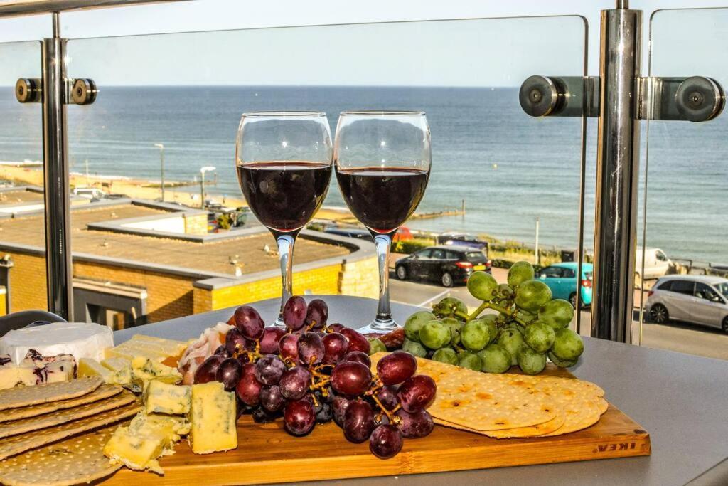 Apartment Soho Beach With Fabulous Sea View And 2 Minutes To The Beach With Free Parking And Netflix *
