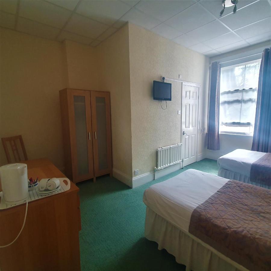 Burley Court 3* Bournemouth
