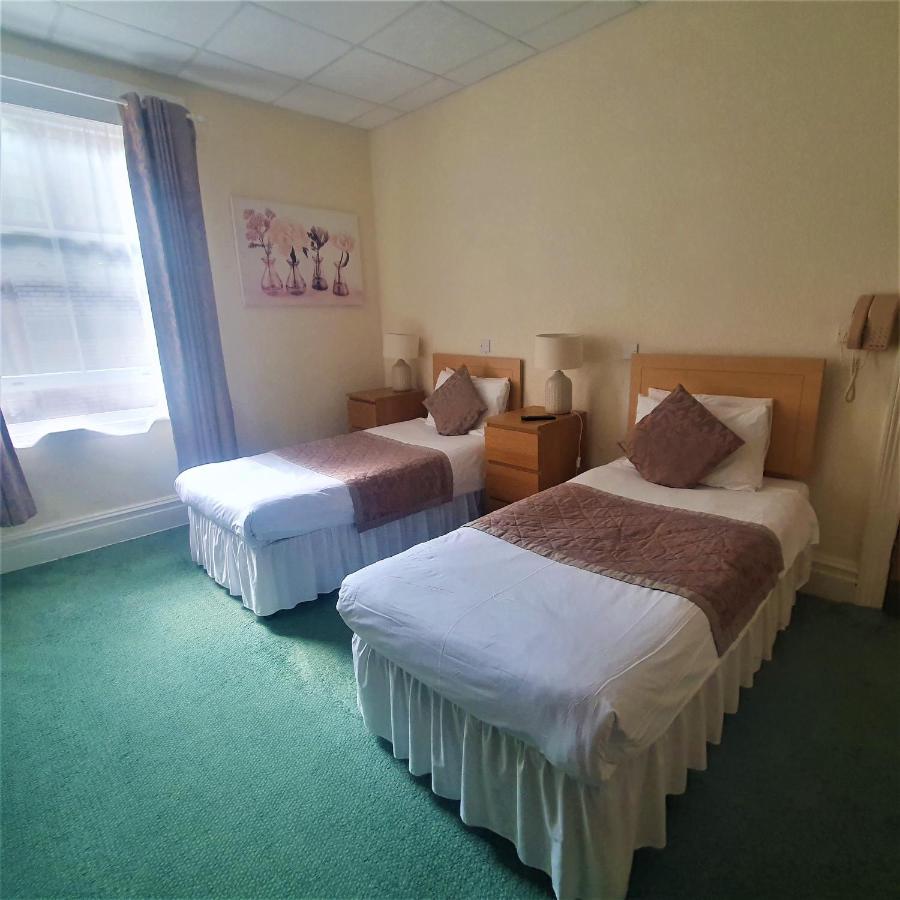 Burley Court 3* Bournemouth