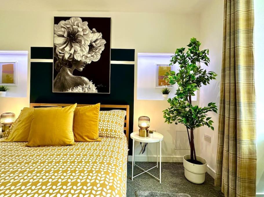 Spacious Retreat: 4-bedroom Group Haven With Smart Amenities Holiday home