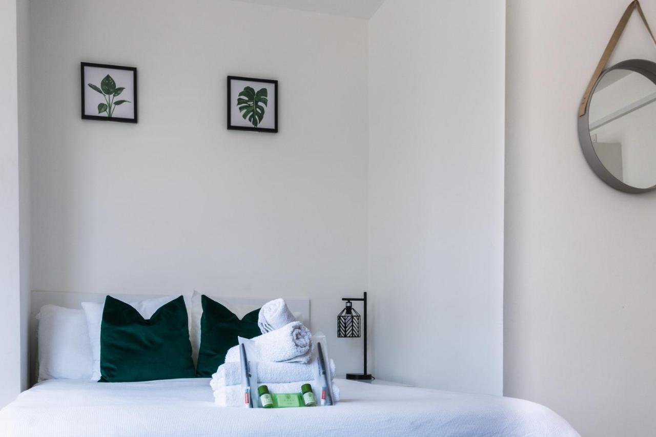Apartment 306, The Kove, West Hill Road *