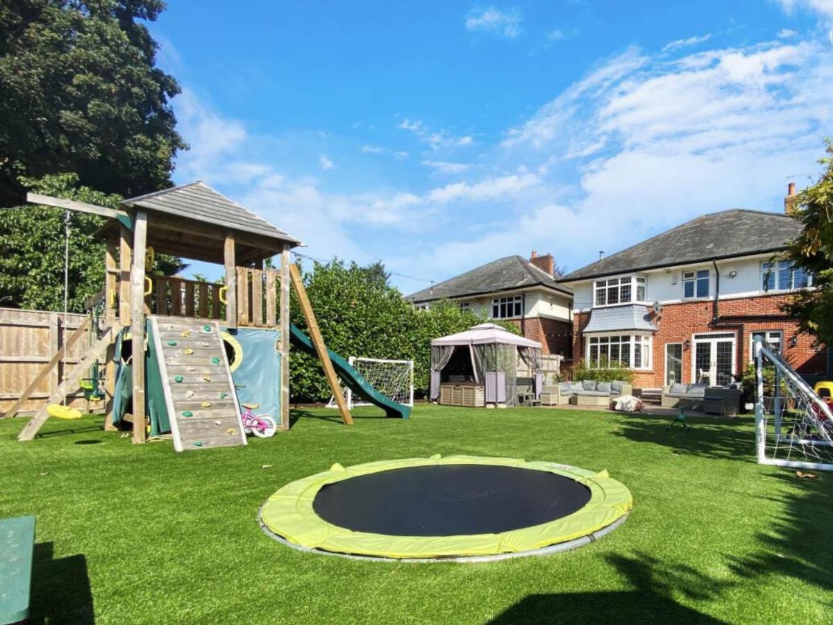 Four Bedroom Family Abode With Hot Tub, Garden And Bbq * Bournemouth