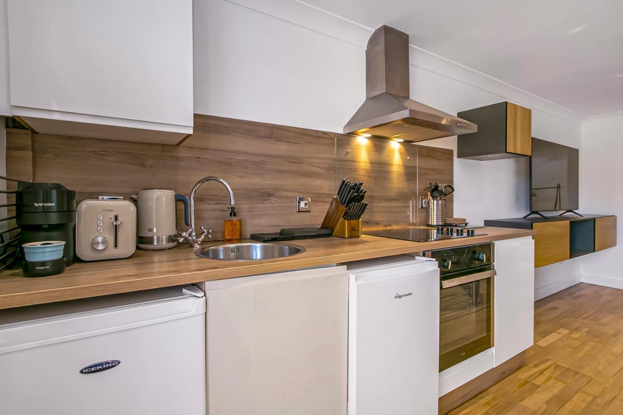 The Annex: Beachfront Luxury With Pet-friendly Patio * Bournemouth