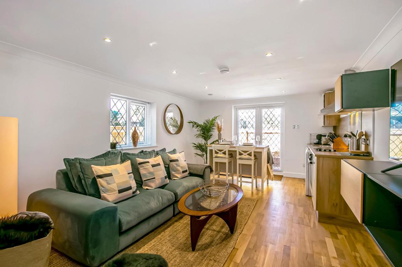 The Annex: Beachfront Luxury With Pet-friendly Patio Bournemouth