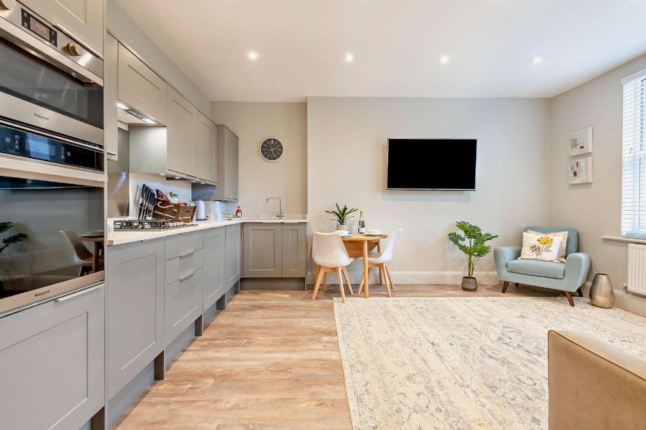 Apartment Walk Southbourne Sobo Sleeps 4 *