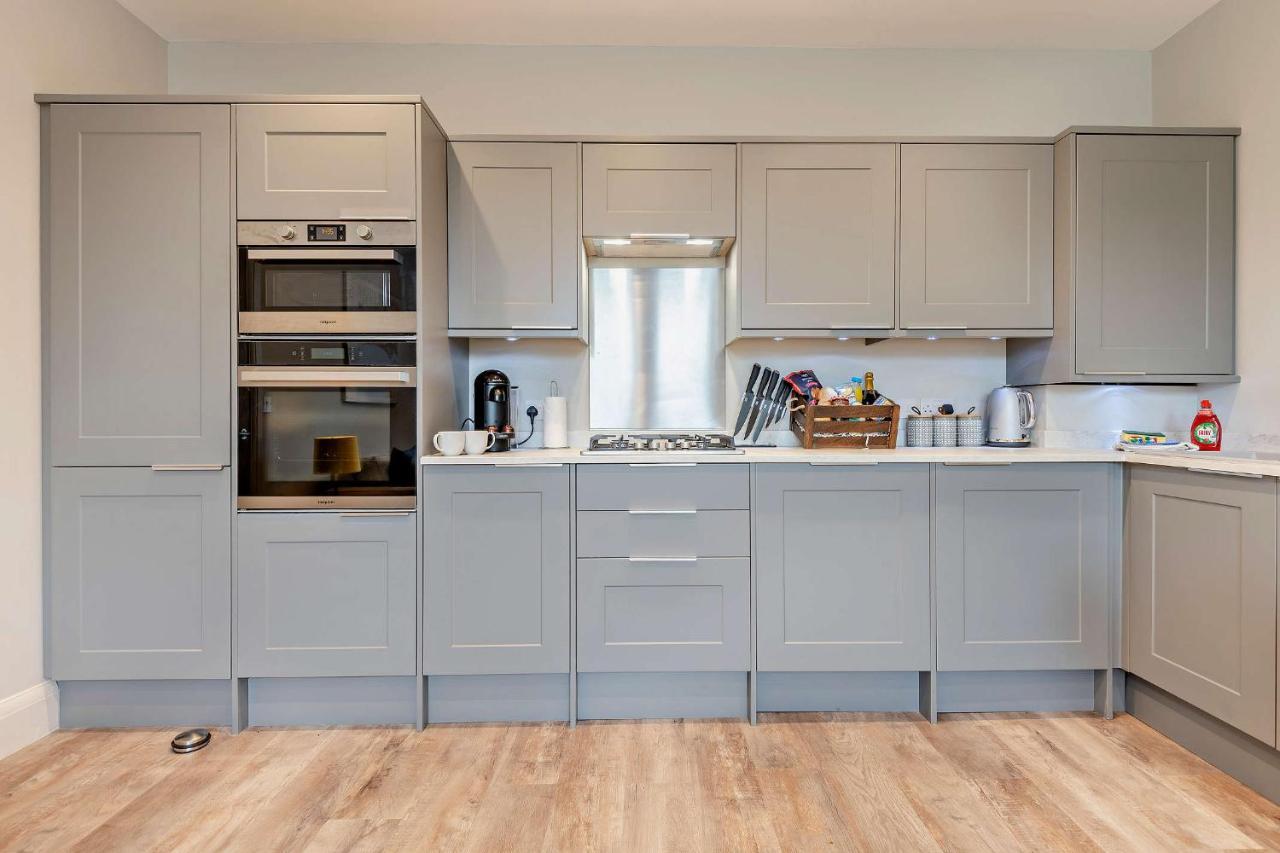 Walk Southbourne Sobo Sleeps 4 Apartment *