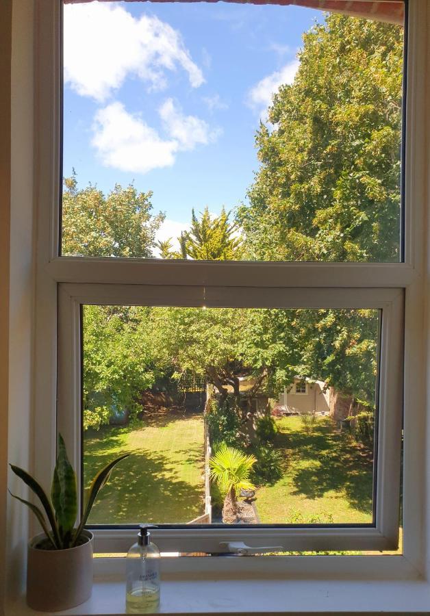 Garden View Apartment Bournemouth