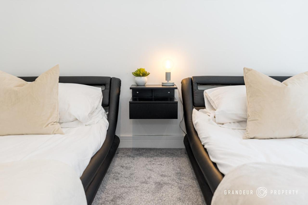 Carbery Ridge By Grandeur Bournemouth