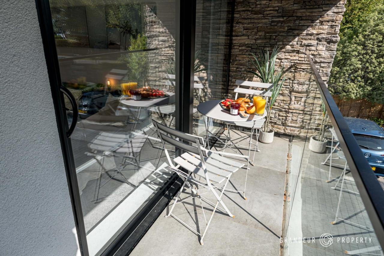 Carbery Ridge By Grandeur Apartment *