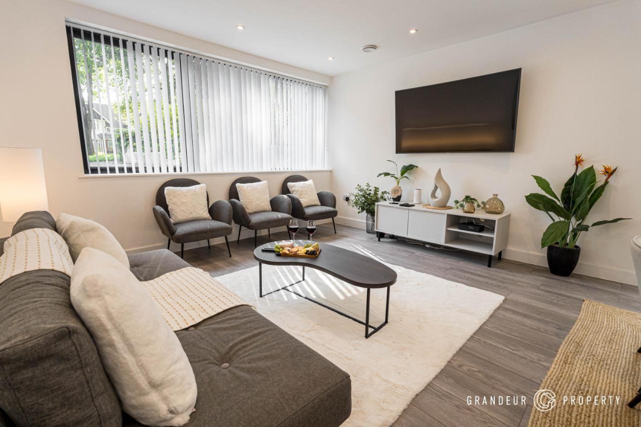 Carbery Ridge By Grandeur Apartment