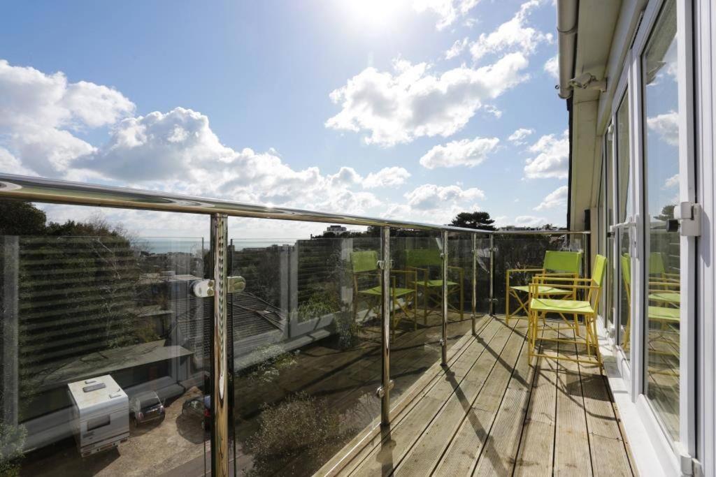 Holiday home Bournecoast: With Snug-games Room-garden-3114 Bournemouth