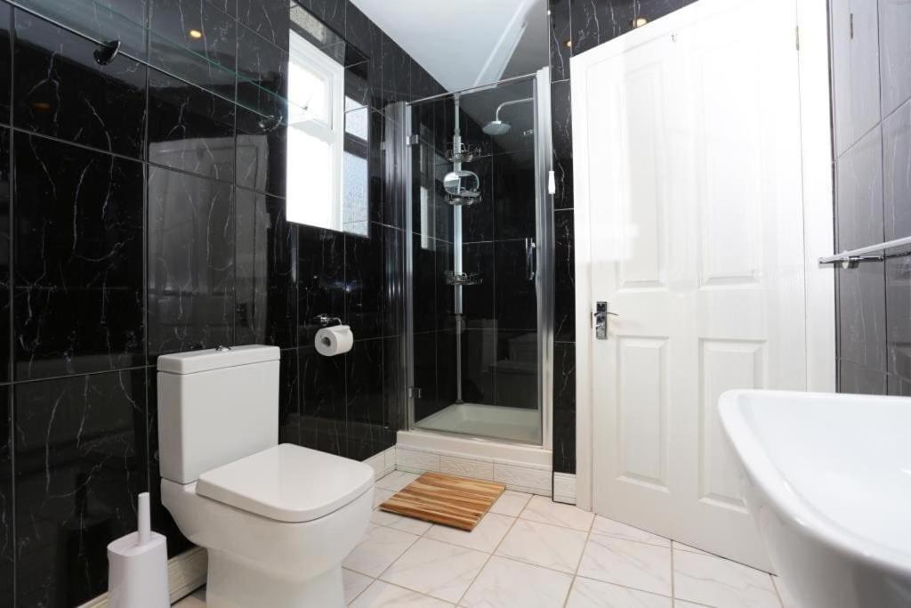 Bournecoast: With Snug-games Room-garden-3114 Holiday home