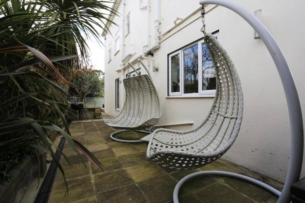 Bournecoast: With Snug-games Room-garden-3114 Bournemouth