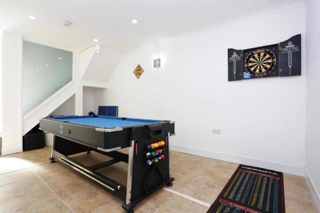 Holiday home Bournecoast: With Snug-games Room-garden-3114 *