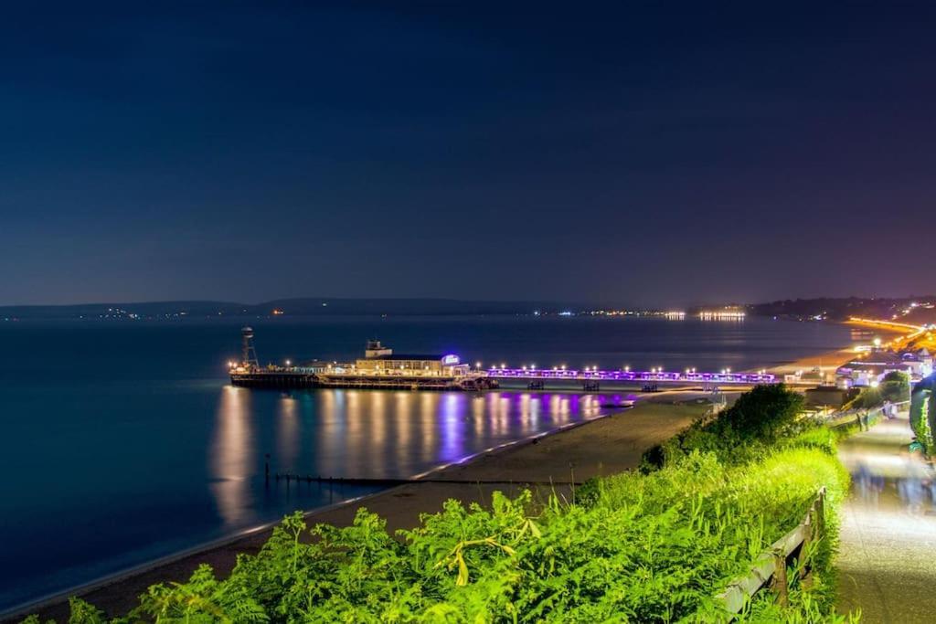 Bournecoast:large Minutes From Beach- Hb6228 Holiday home *