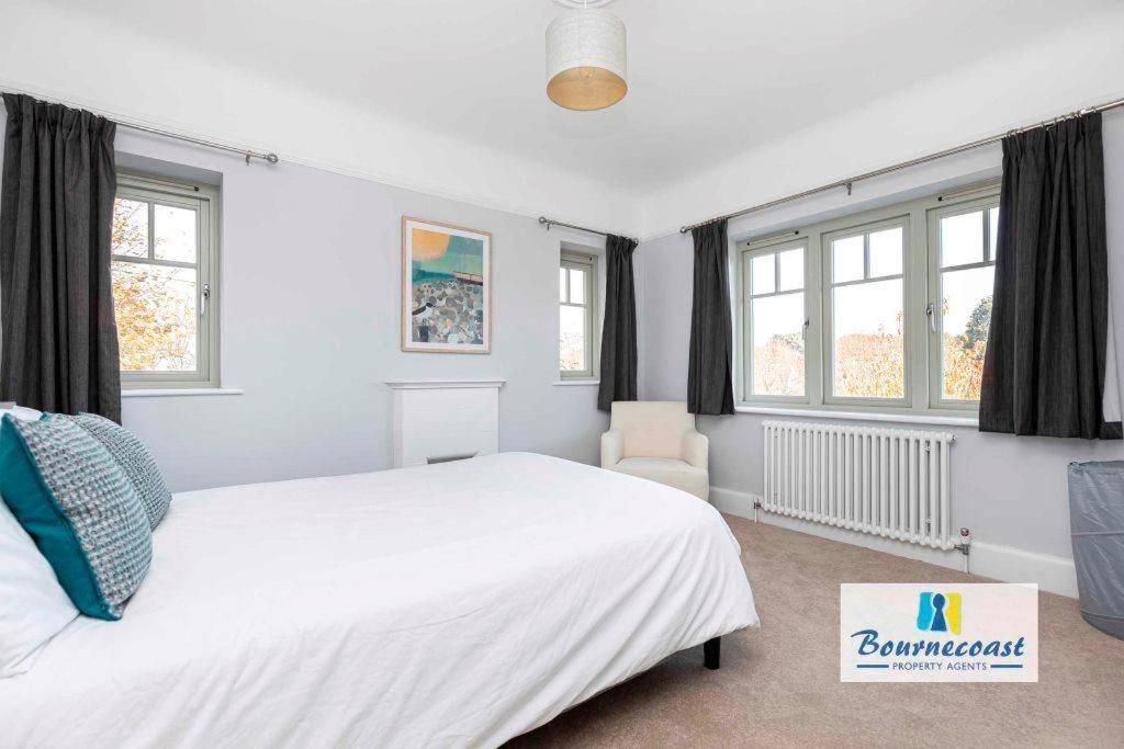 Bournecoast:large Minutes From Beach- Hb6228