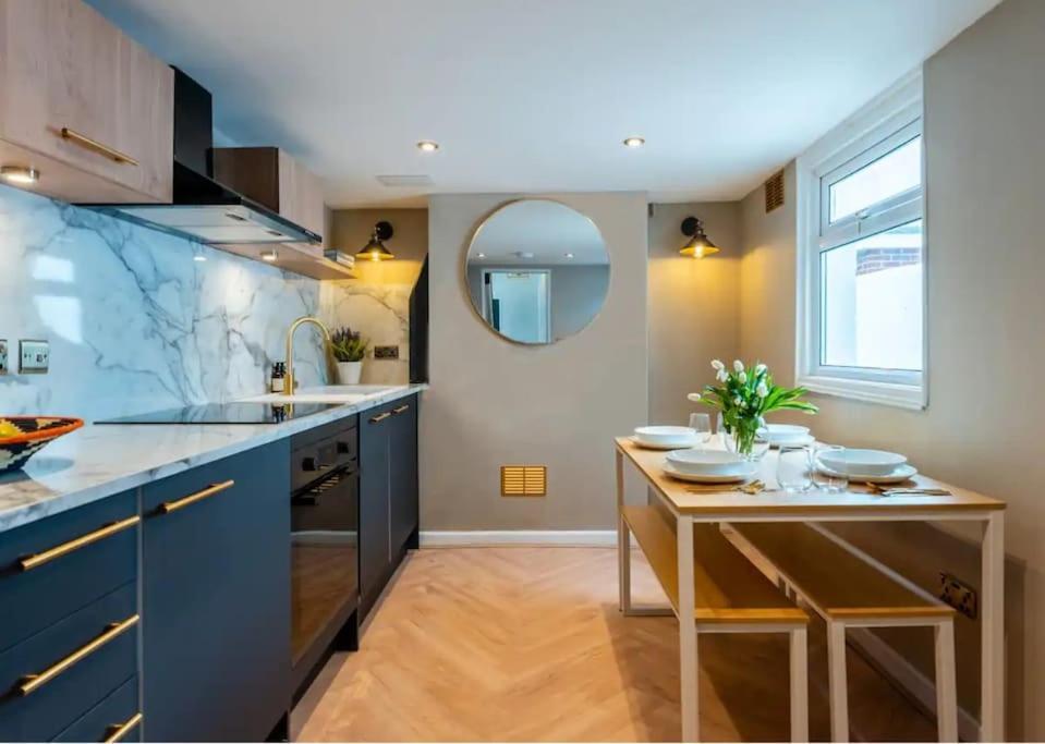 Modern & Comfortable Urban Holiday home
